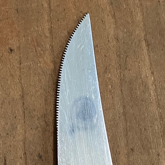 Haddon Hall Sheffield England  Cream Handled Knife - Picture 10 of 16